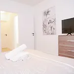 - Ideal Sejour Professionnel Ou Familial - Proche Bus Direct Au Centre De Strasbourg Apartment Bischheim