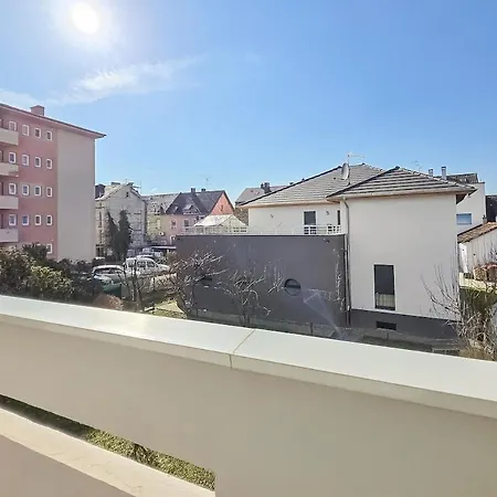 - Ideal Sejour Professionnel Ou Familial - Proche Bus Direct Au Centre De Strasbourg Apartamento