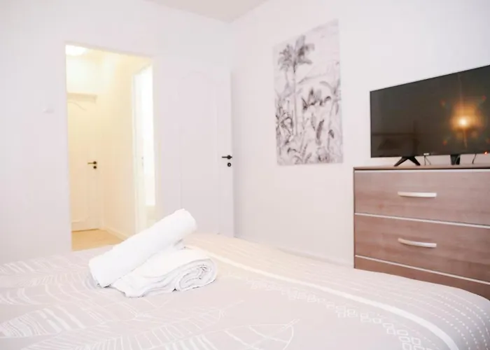 - Ideal Sejour Professionnel Ou Familial - Proche Bus Direct Au Centre De Strasbourg Apartment Bischheim